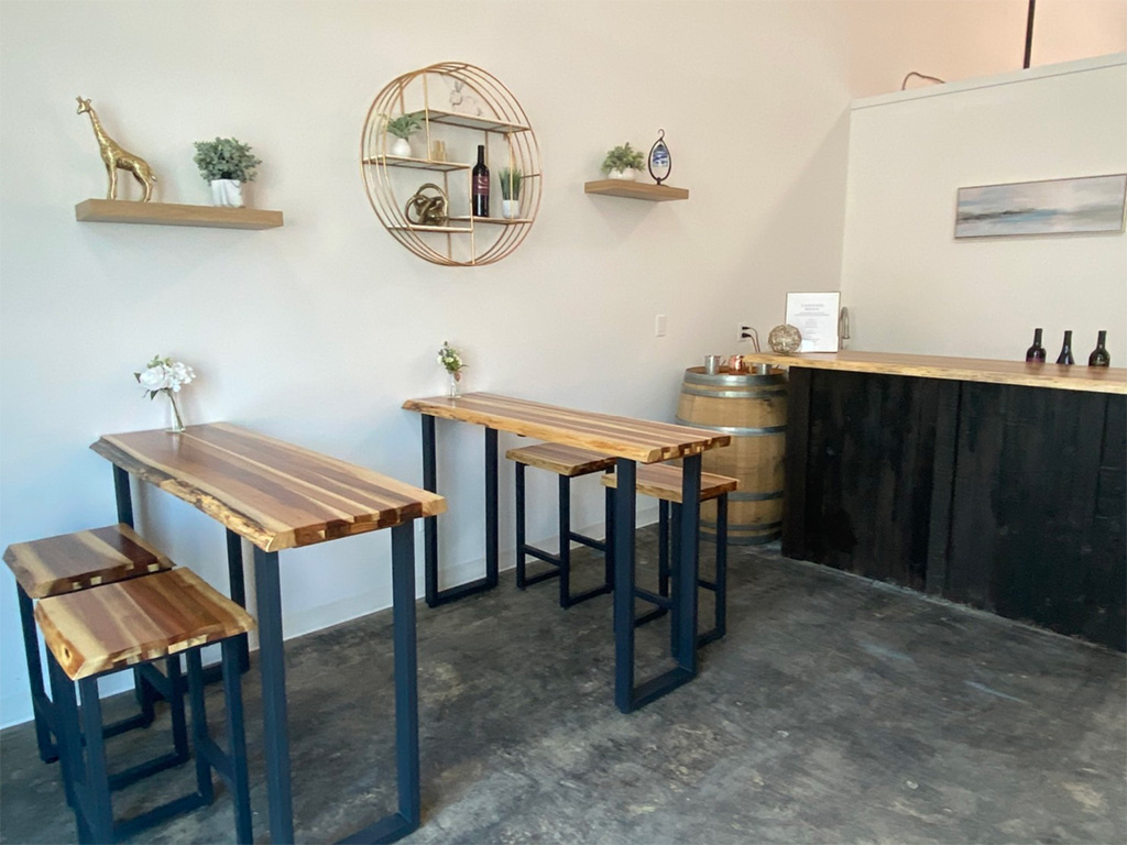 Tender Hope tasting room seating area